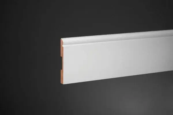Плинтус Ultawood Base 5051 83х12х2440 мм